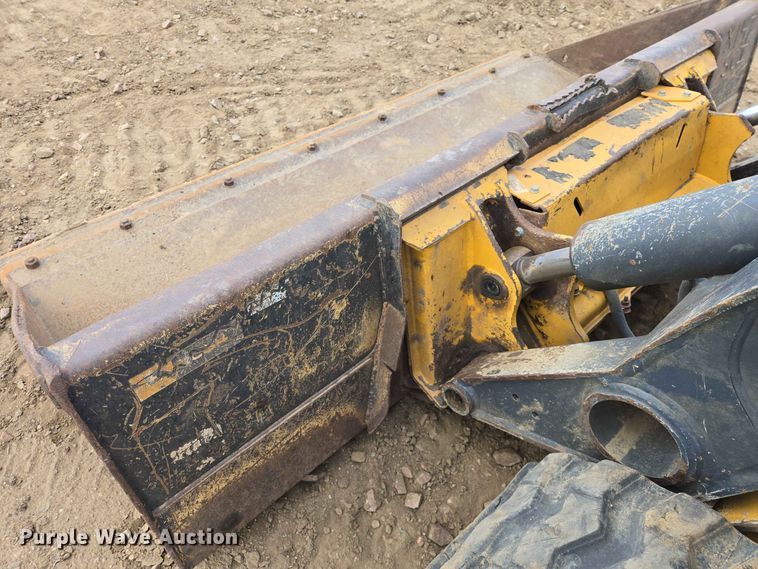 image for item DP8989 2022 John Deere 333G tracked skid steer loader