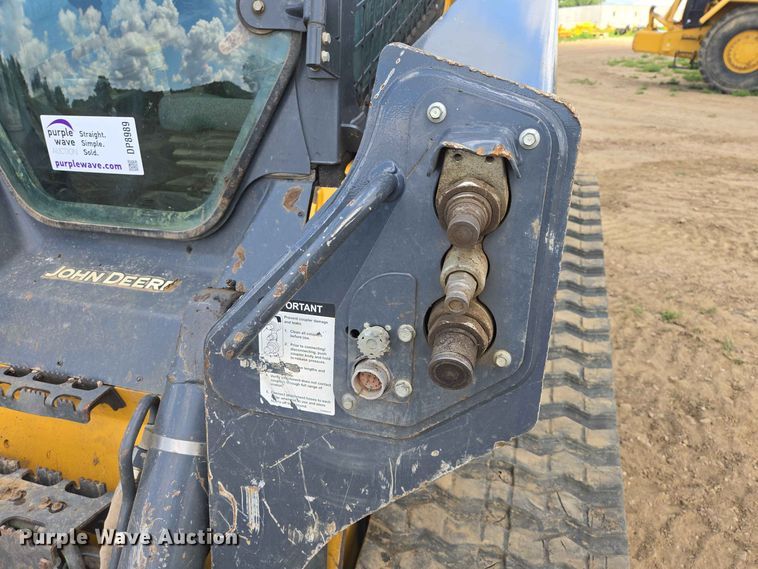 image for item DP8989 2022 John Deere 333G tracked skid steer loader