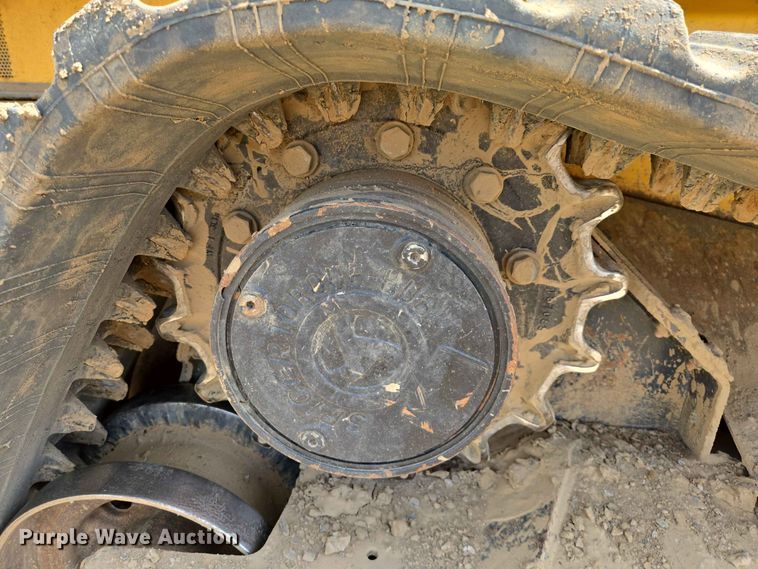 image for item DP8989 2022 John Deere 333G tracked skid steer loader
