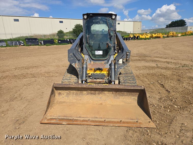 image for item DP8990 2022 John Deere 333G tracked skid steer loader