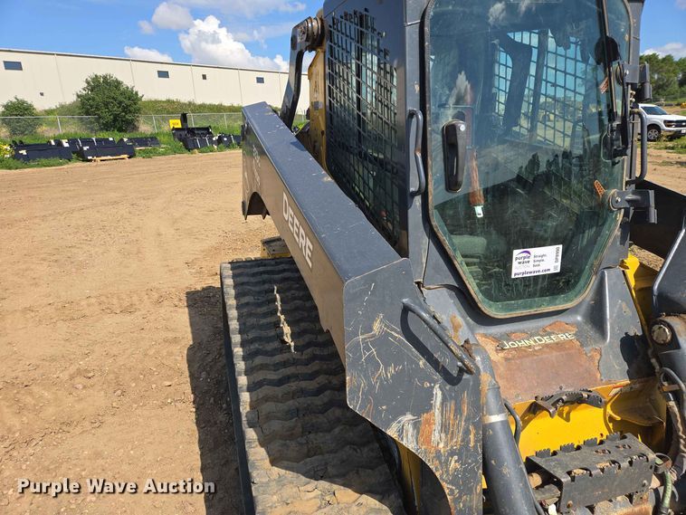 image for item DP8990 2022 John Deere 333G tracked skid steer loader