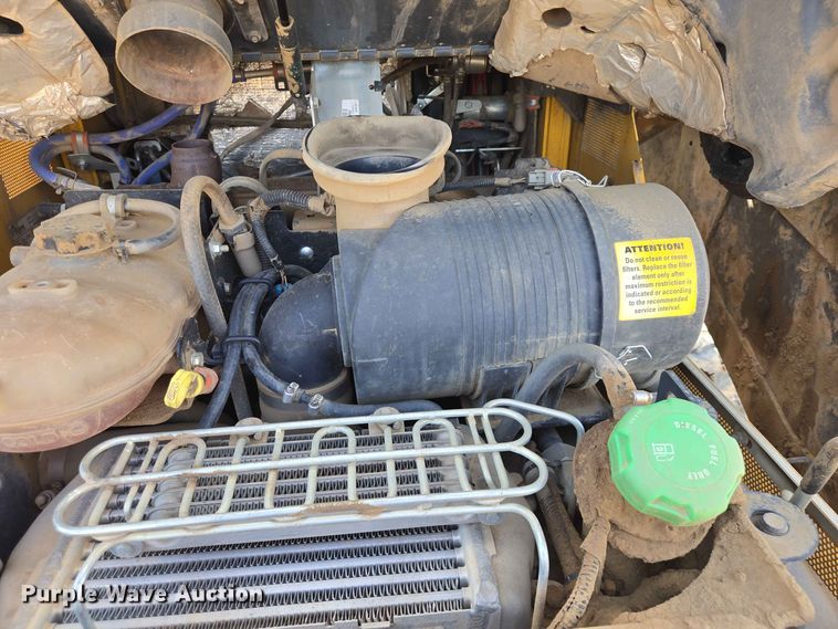 image for item DP8990 2022 John Deere 333G tracked skid steer loader