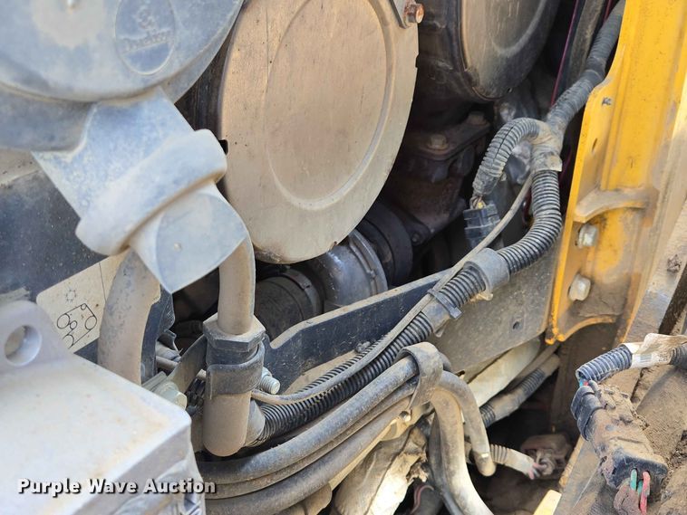 image for item DP8990 2022 John Deere 333G tracked skid steer loader