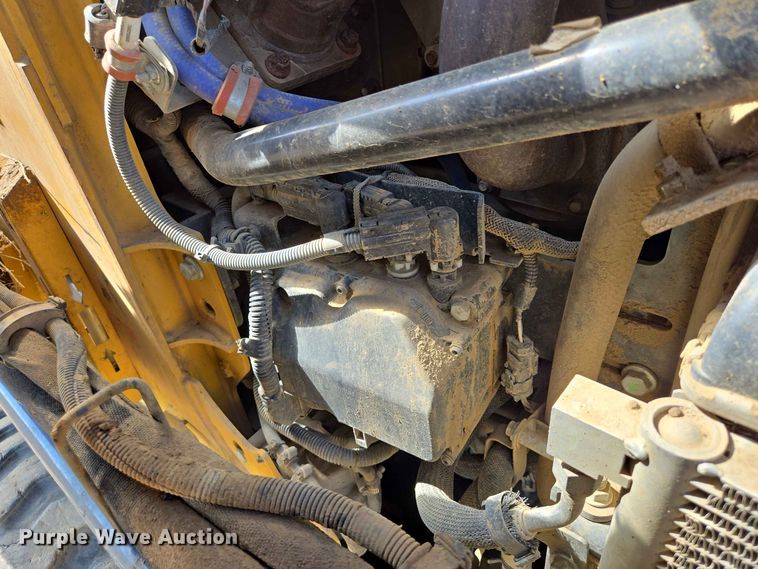 image for item DP8990 2022 John Deere 333G tracked skid steer loader