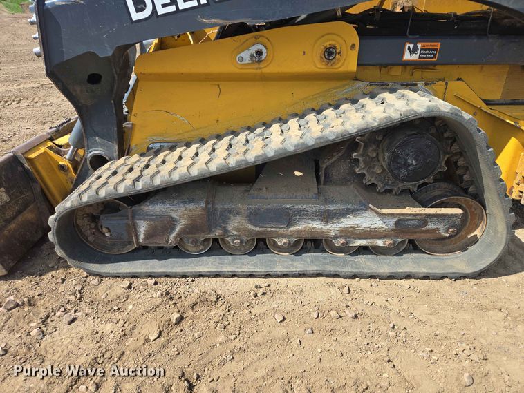 image for item DP8990 2022 John Deere 333G tracked skid steer loader