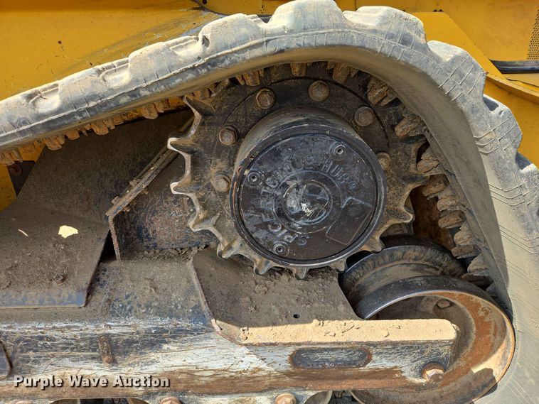 image for item DP8990 2022 John Deere 333G tracked skid steer loader