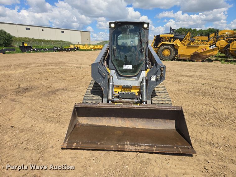 image for item DP8991 2022 John Deere 333G tracked skid steer loader