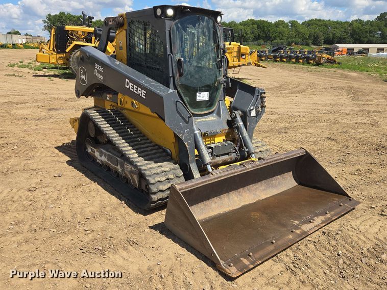 image for item DP8991 2022 John Deere 333G tracked skid steer loader