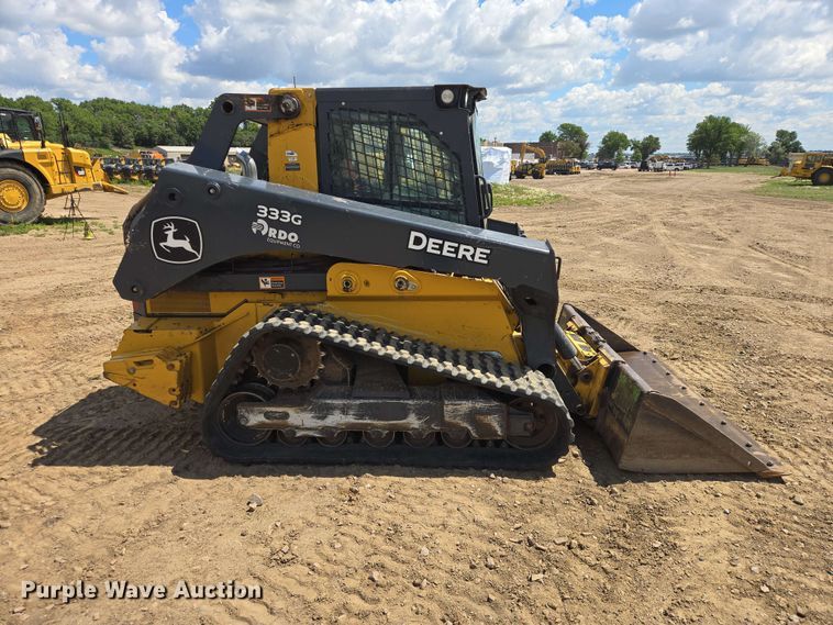 image for item DP8991 2022 John Deere 333G tracked skid steer loader