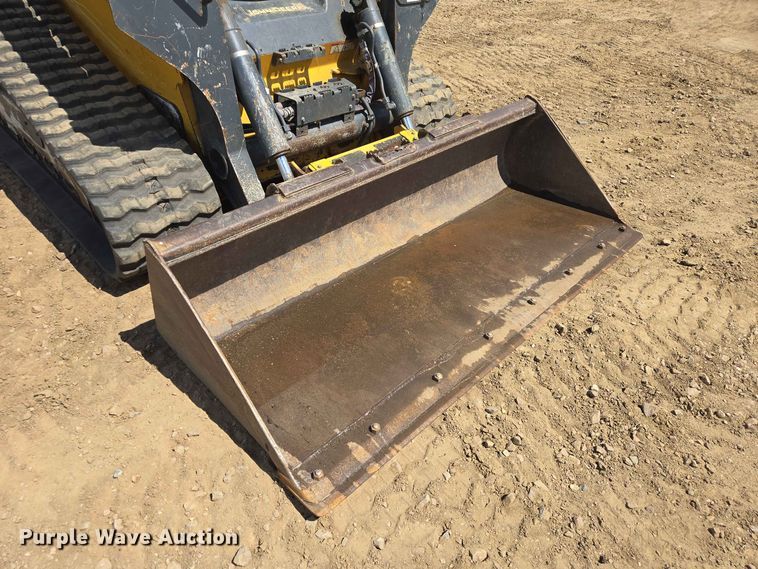 image for item DP8991 2022 John Deere 333G tracked skid steer loader