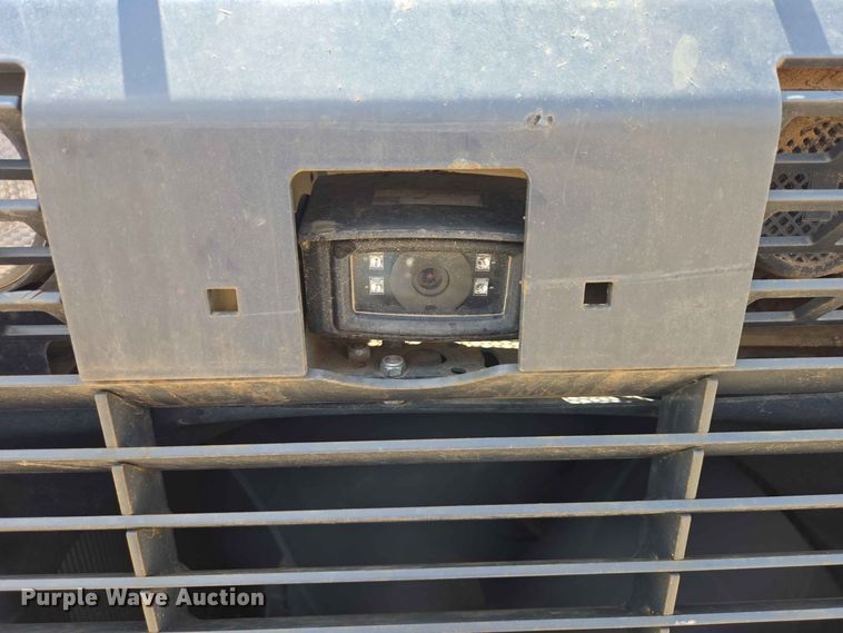 image for item DP8991 2022 John Deere 333G tracked skid steer loader