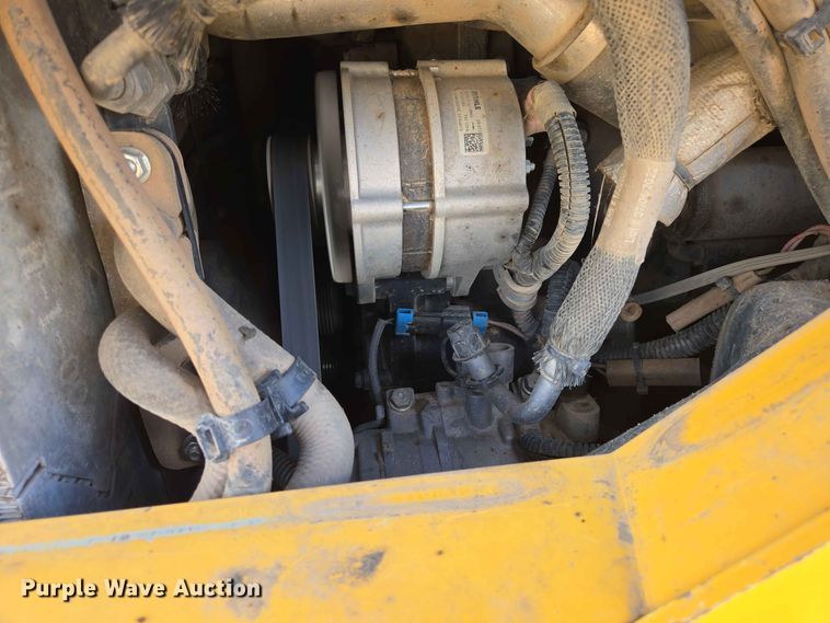 image for item DP8991 2022 John Deere 333G tracked skid steer loader
