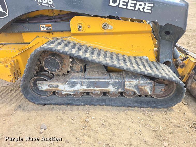 image for item DP8991 2022 John Deere 333G tracked skid steer loader