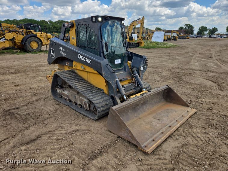 image for item DP8992 2022 John Deere 333G tracked skid steer loader