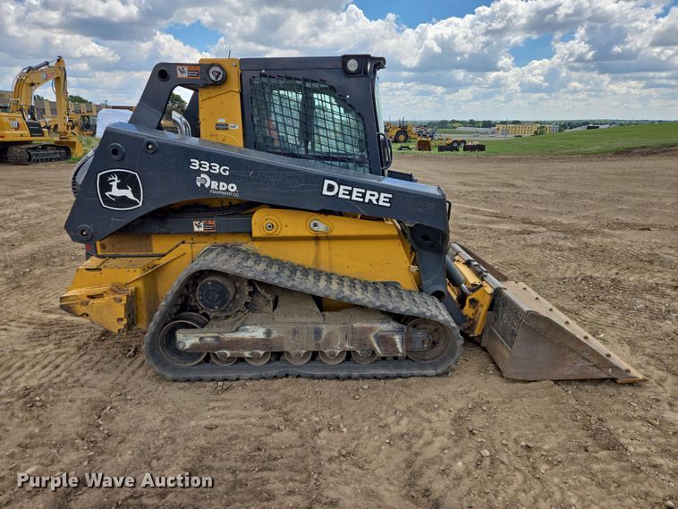 image for item DP8992 2022 John Deere 333G tracked skid steer loader