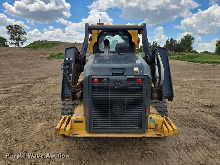 image for item DP8992 2022 John Deere 333G tracked skid steer loader