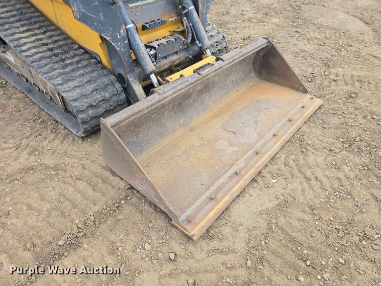 image for item DP8992 2022 John Deere 333G tracked skid steer loader