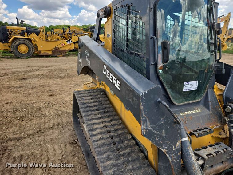 image for item DP8992 2022 John Deere 333G tracked skid steer loader