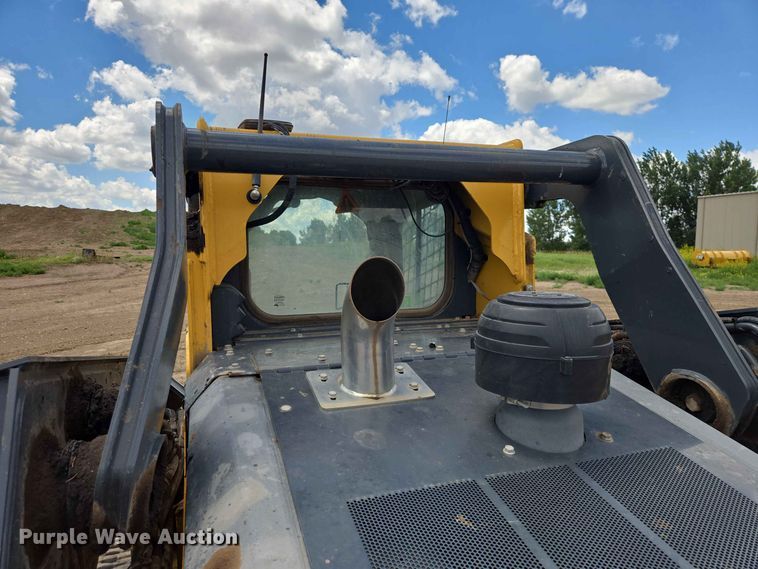 image for item DP8992 2022 John Deere 333G tracked skid steer loader