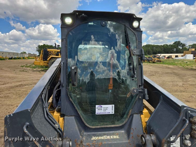 image for item DP8992 2022 John Deere 333G tracked skid steer loader