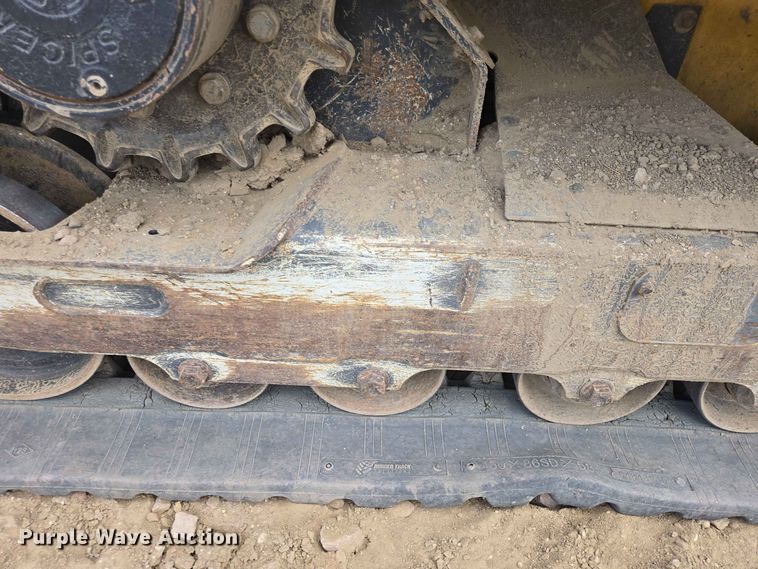 image for item DP8992 2022 John Deere 333G tracked skid steer loader