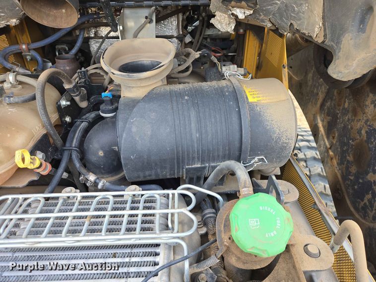 image for item DP8993 2022 John Deere 333G tracked skid steer loader
