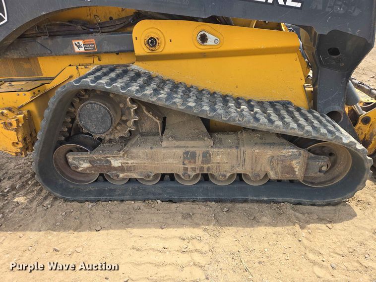 image for item DP8993 2022 John Deere 333G tracked skid steer loader
