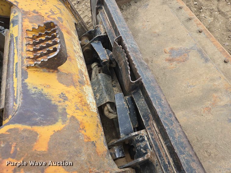 image for item DP8995 2012 Caterpillar 279C tracked skid steer loader