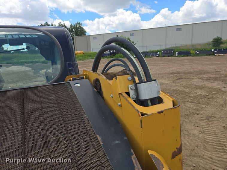 image for item DP8995 2012 Caterpillar 279C tracked skid steer loader