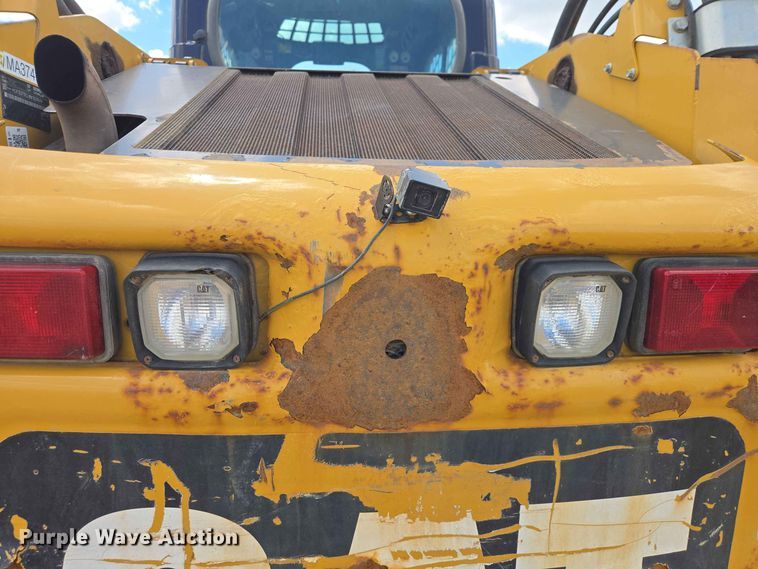 image for item DP8995 2012 Caterpillar 279C tracked skid steer loader