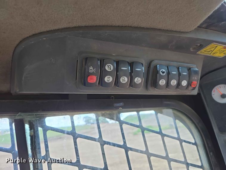 image for item DP8995 2012 Caterpillar 279C tracked skid steer loader