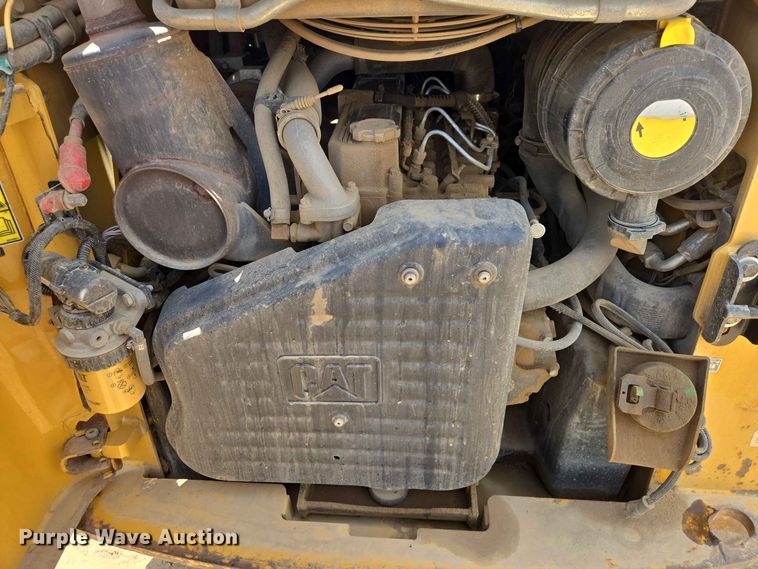 image for item DP8995 2012 Caterpillar 279C tracked skid steer loader