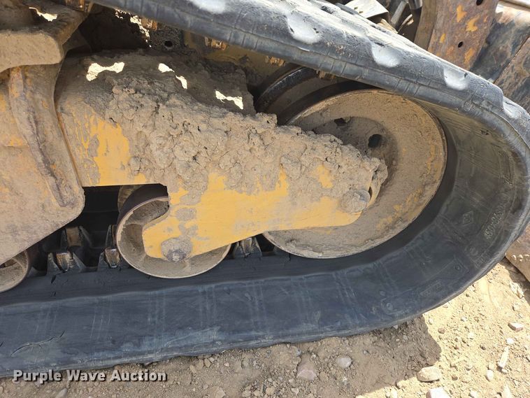 image for item DP8995 2012 Caterpillar 279C tracked skid steer loader