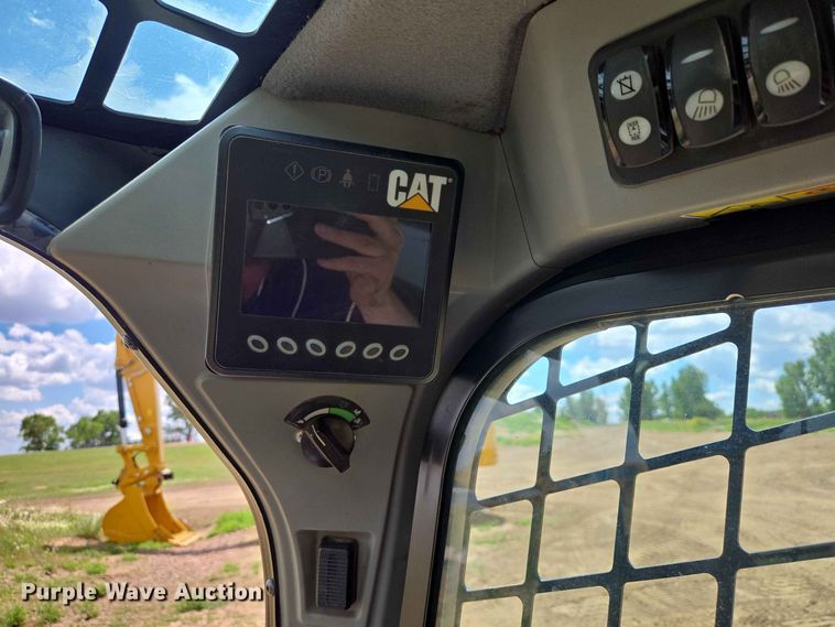 image for item DP8996 2014 Caterpillar 299DXHP tracked skid steer loader