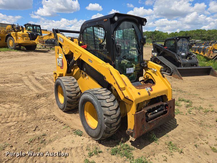 image for item DP8997 2020 Caterpillar 272D3 skid steer loader