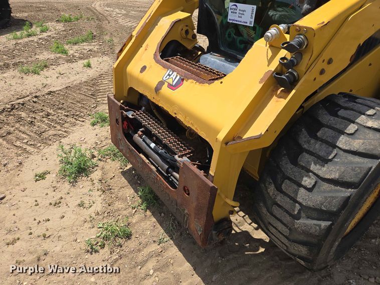 image for item DP8997 2020 Caterpillar 272D3 skid steer loader
