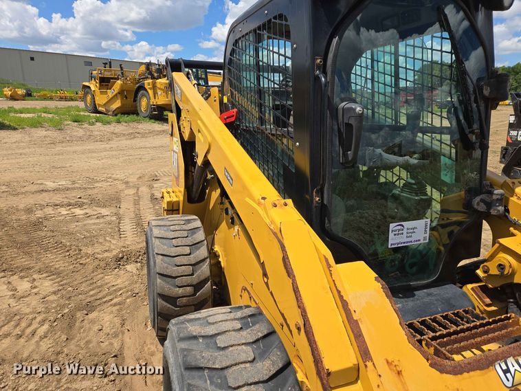 image for item DP8997 2020 Caterpillar 272D3 skid steer loader