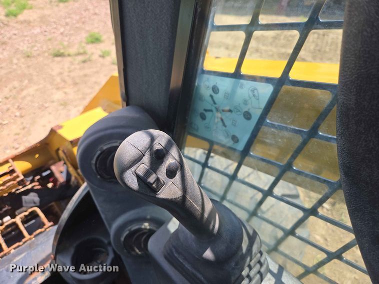 image for item DP8997 2020 Caterpillar 272D3 skid steer loader