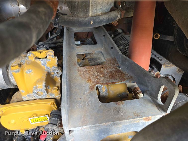 image for item DP8997 2020 Caterpillar 272D3 skid steer loader