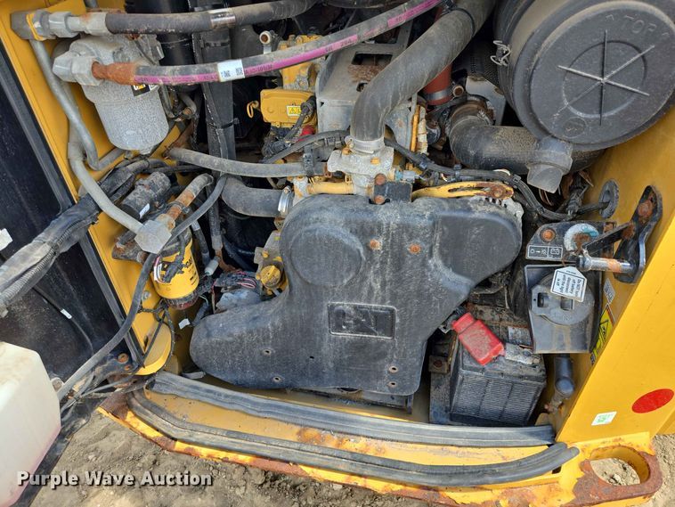 image for item DP8997 2020 Caterpillar 272D3 skid steer loader