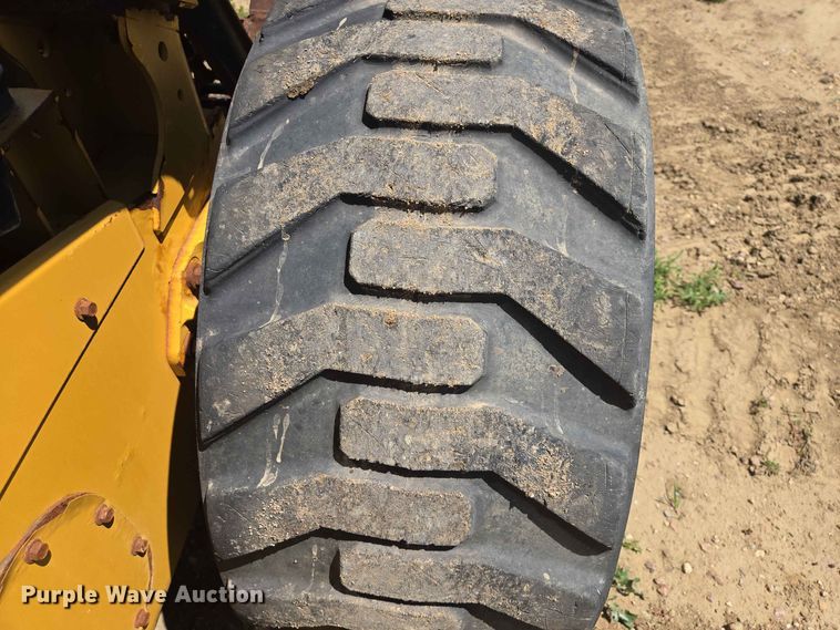 image for item DP8997 2020 Caterpillar 272D3 skid steer loader