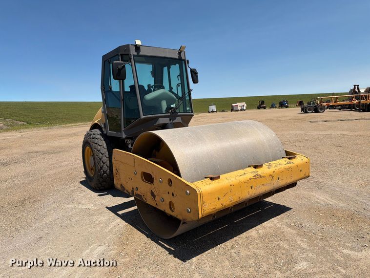 image for item DQ0009 2013 Volvo SD115D single drum vibratory roller