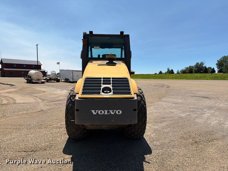 image for item DQ0009 2013 Volvo SD115D single drum vibratory roller