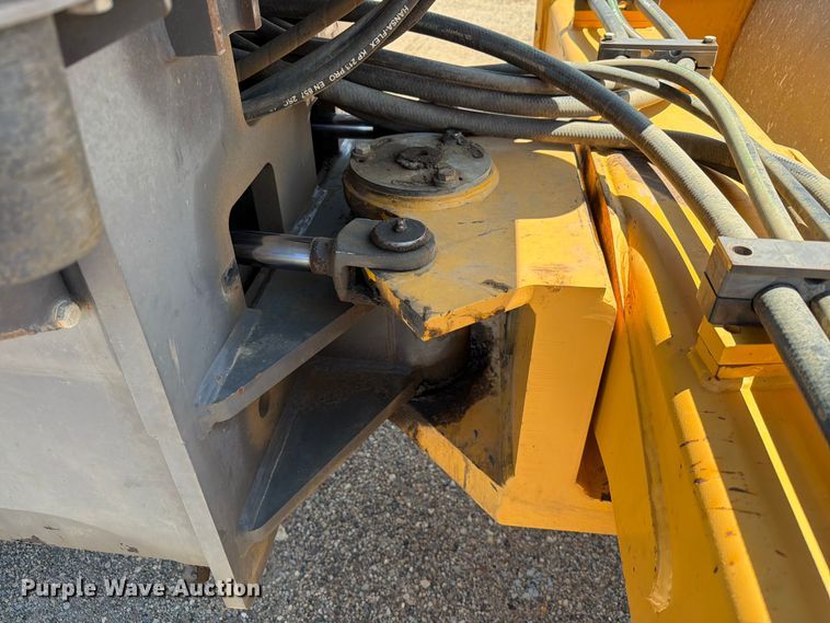 image for item DQ0009 2013 Volvo SD115D single drum vibratory roller