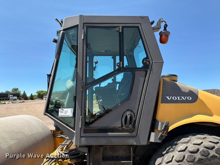 image for item DQ0009 2013 Volvo SD115D single drum vibratory roller