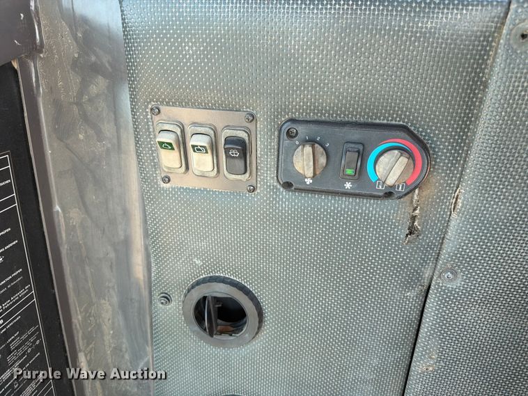 image for item DQ0009 2013 Volvo SD115D single drum vibratory roller