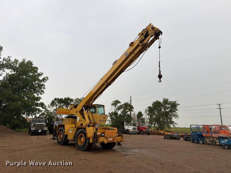 image for item DQ0011 Grove RT552 crane