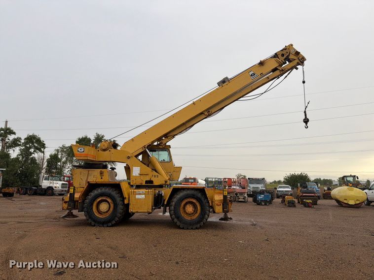 image for item DQ0011 Grove RT552 crane