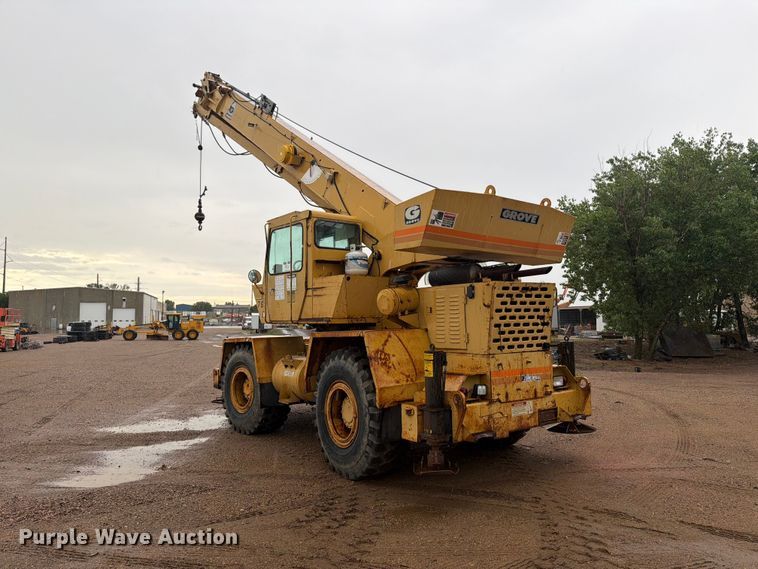 image for item DQ0011 Grove RT552 crane