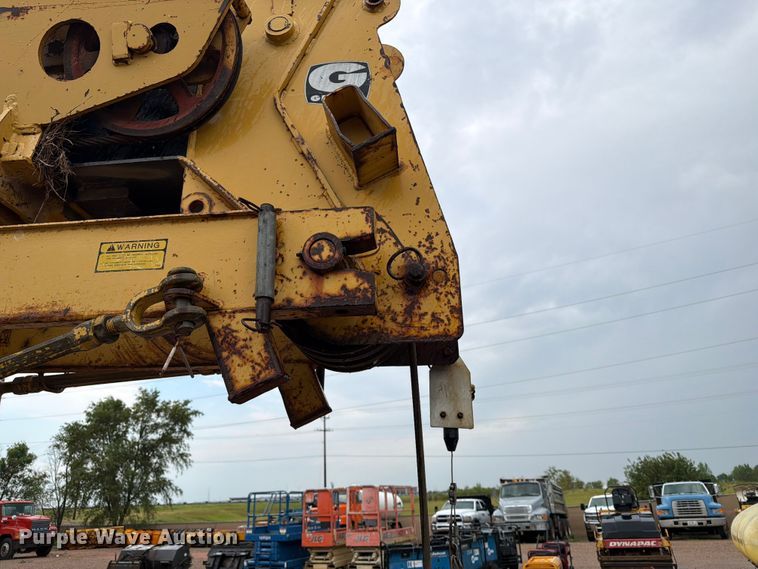 image for item DQ0011 Grove RT552 crane